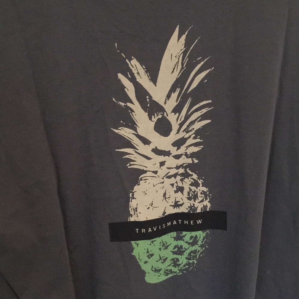 Travis Mathew shirt